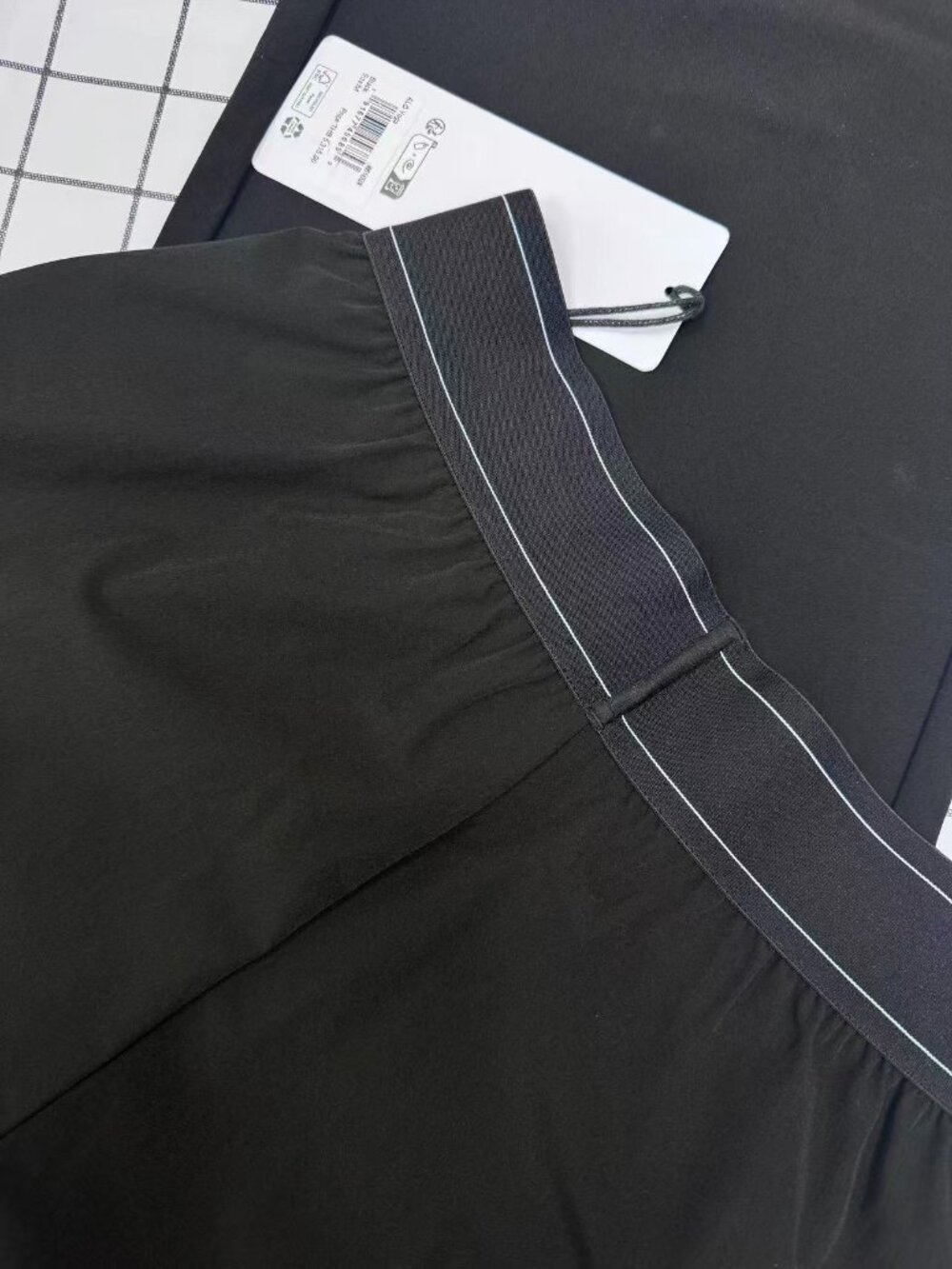 ALO Yoga Black Wide-Leg Trousers - Picture 6 of 8